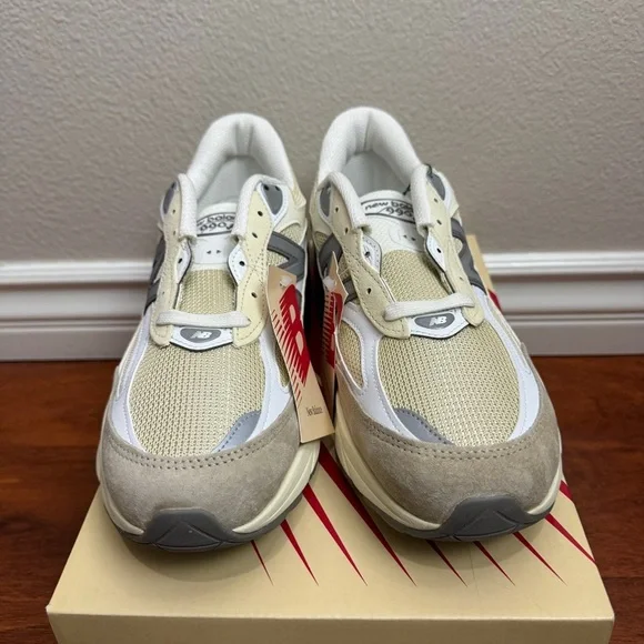 New Balance 9906 MiUSA Cream Size 10.5